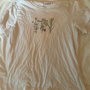 Abercrombie and Fitch Floral T-Shirt size M